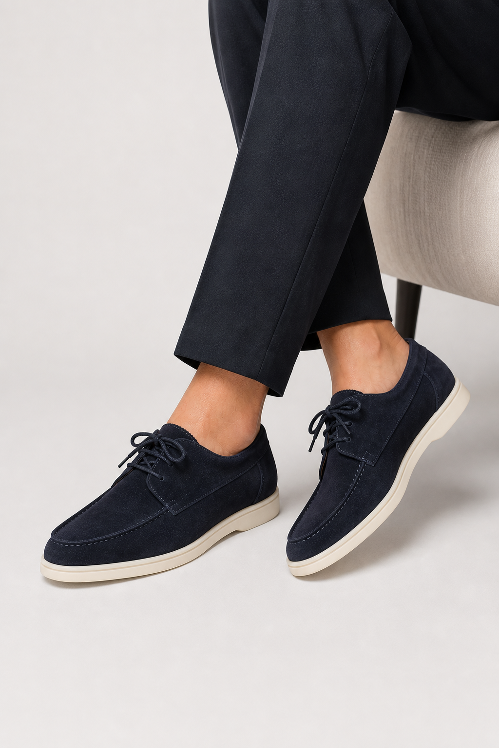 Men's Lace-Up Loafers with Moc Toe and White Sole