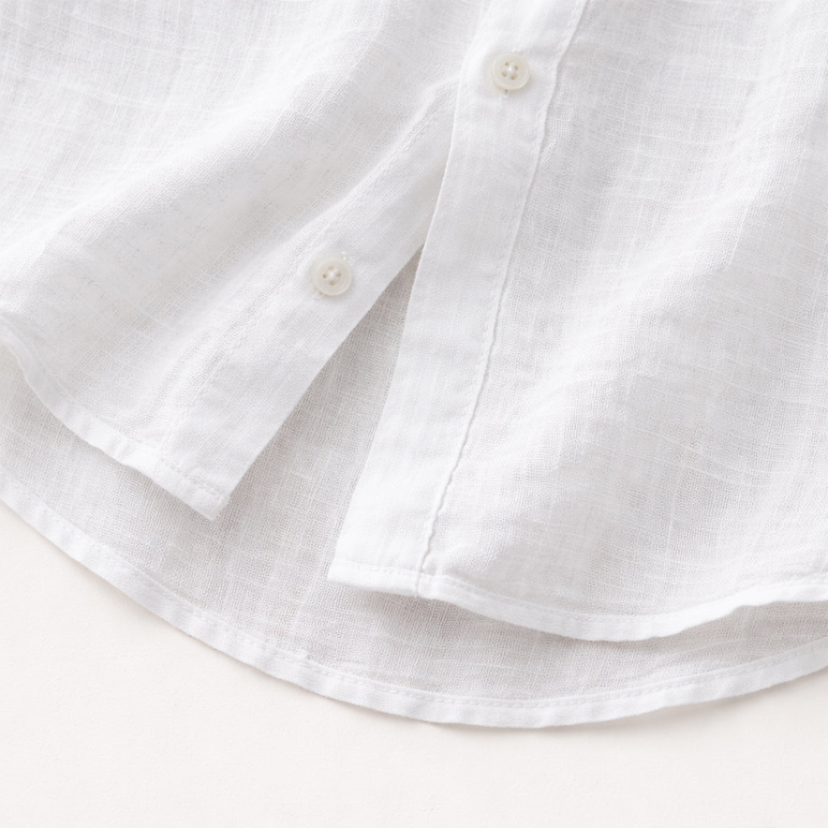Men's Long Sleeve Button-Up Shirt with Spread Collar and Relaxed Fit