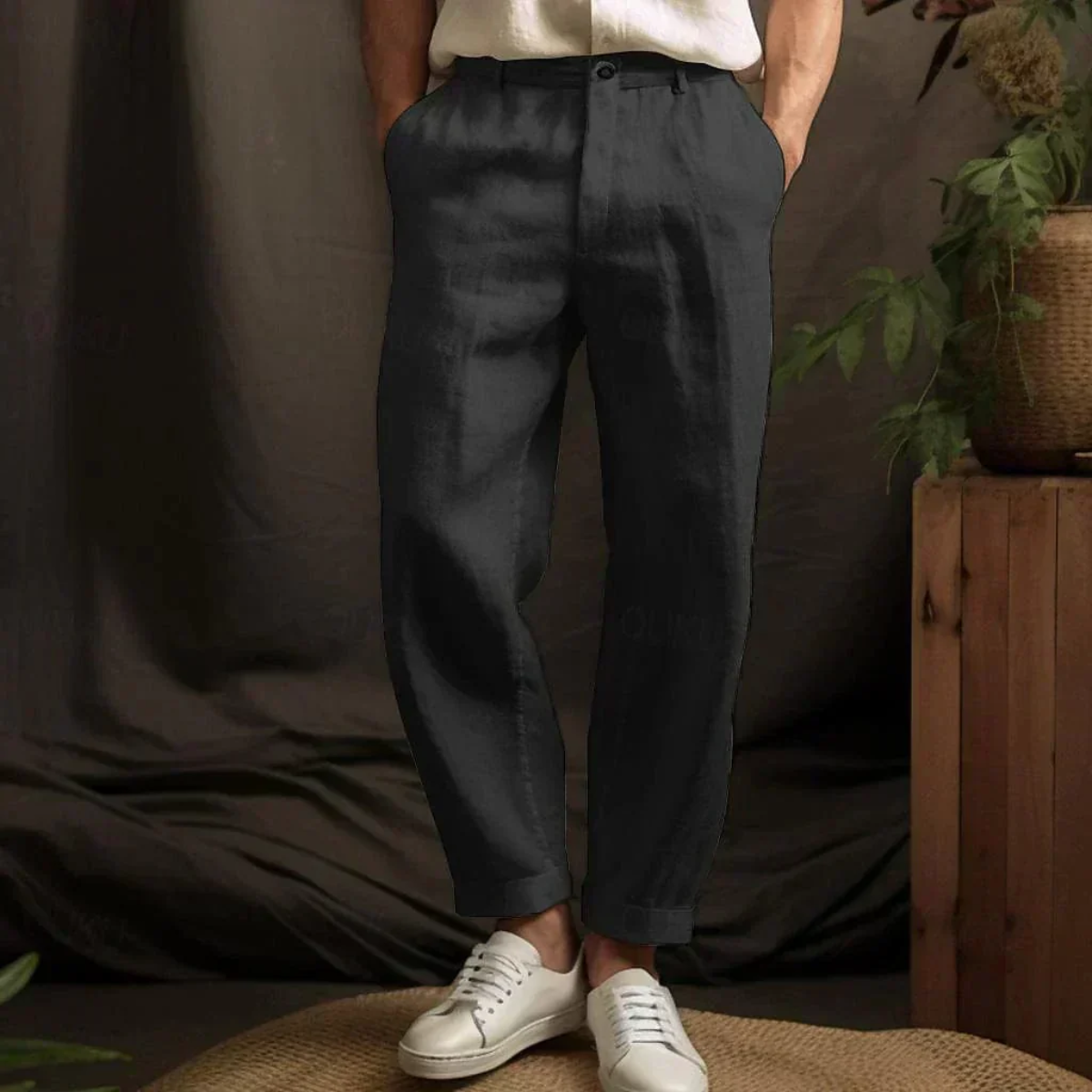Men's Relaxed Tapered Trousers with Cuffed Hem and Button Closure
