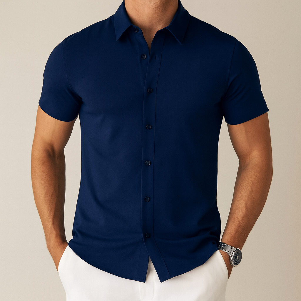 Men's Short Sleeve Shirt with Spread Collar and Slim Fit Button-Up