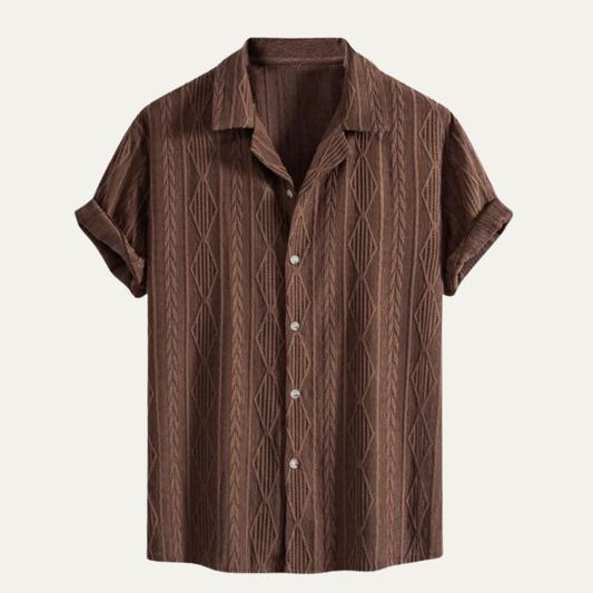 Men's Short Sleeve Shirt with Textured Diamond Pattern and Camp Collar