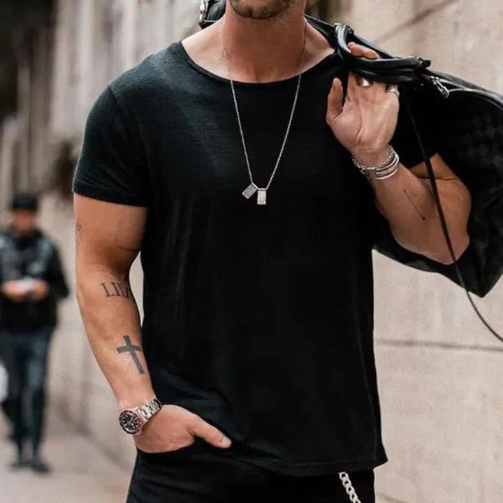 Men's Short Sleeve T-Shirt with Round Neck and Relaxed Fit