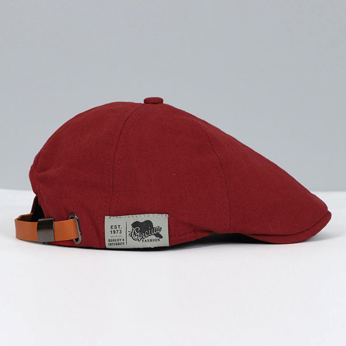 Men's Flat Cap with Adjustable Strap and Classic Newsboy Style