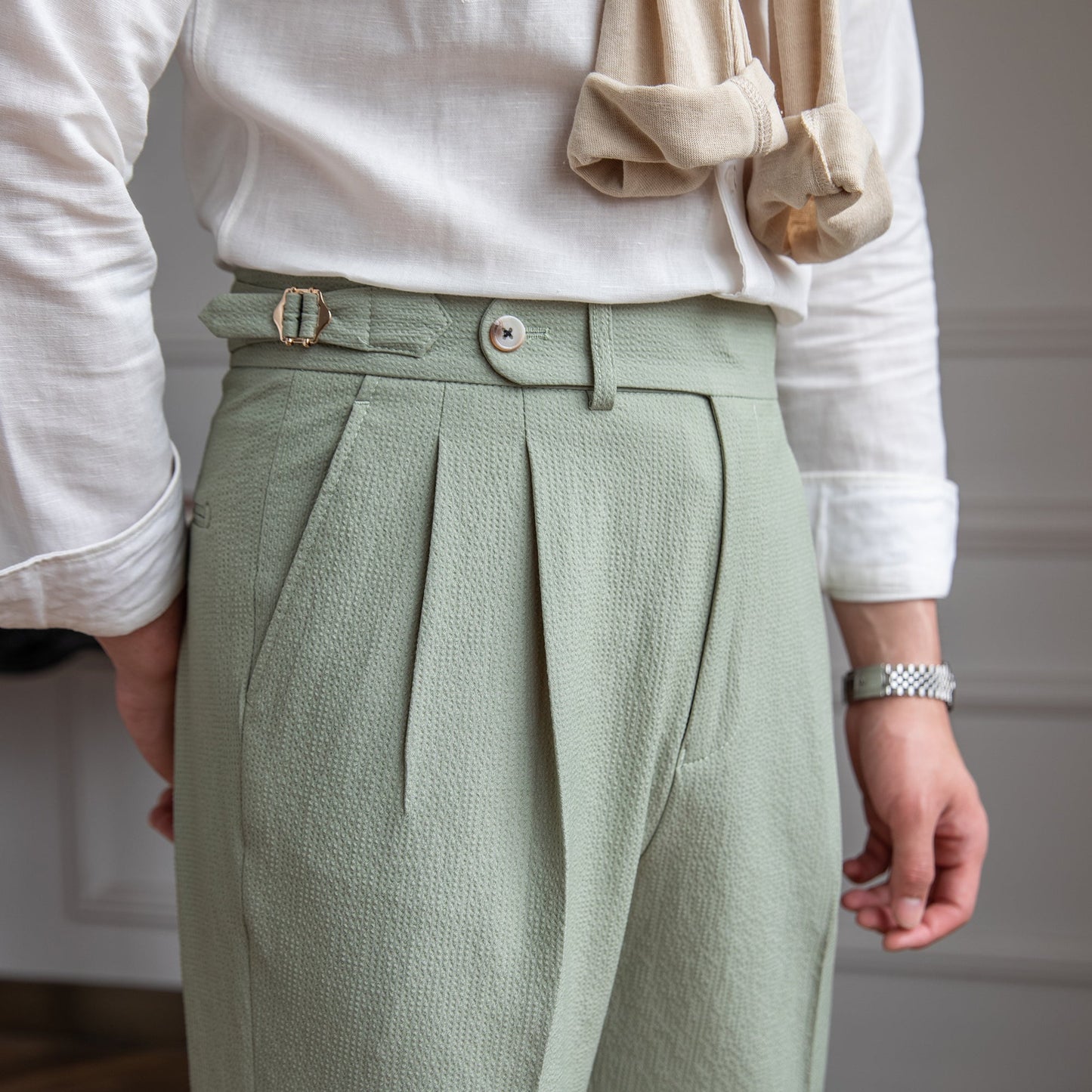Men's High-Waist Dress Pants with Pleats and Slim Fit