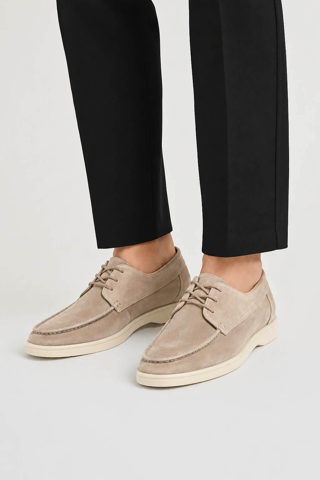 Men's Lace-Up Loafers with Moc Toe and White Sole