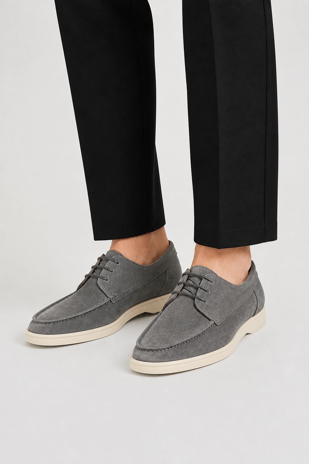 Men's Lace-Up Loafers with Moc Toe and White Sole