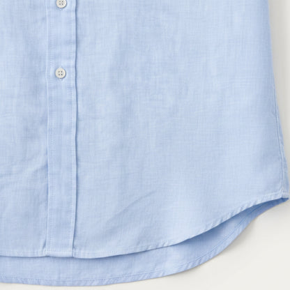Men's Long Sleeve Shirt with Spread Collar and Button-Up Closure