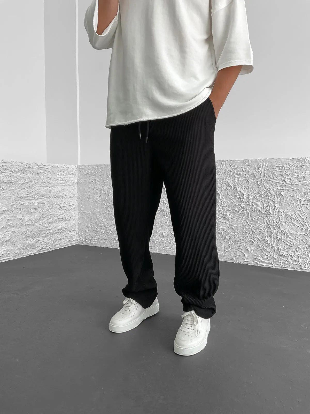 Men's Ribbed Wide-Leg Trousers with Drawstring Waist