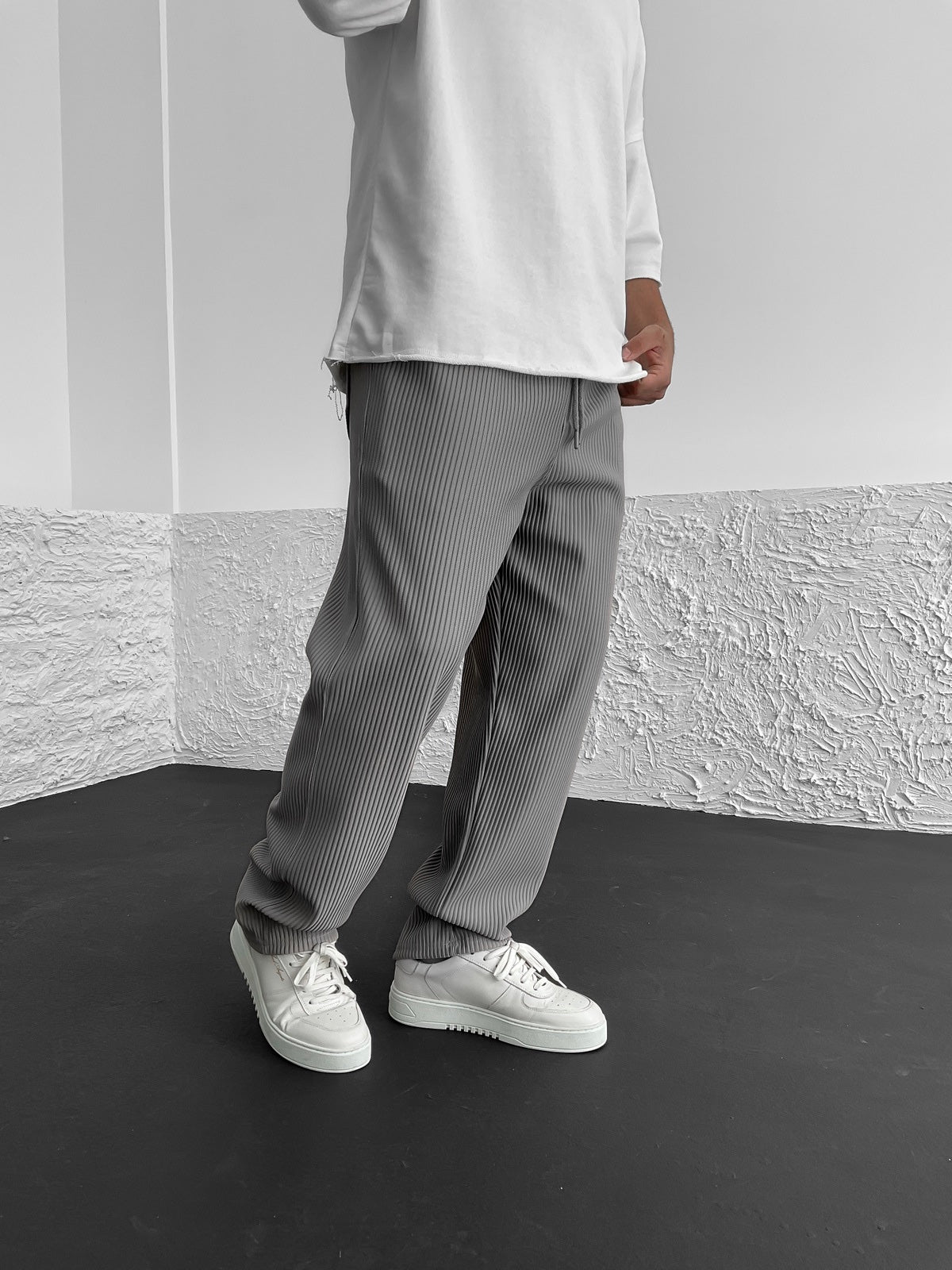 Men's Ribbed Wide-Leg Trousers with Drawstring Waist