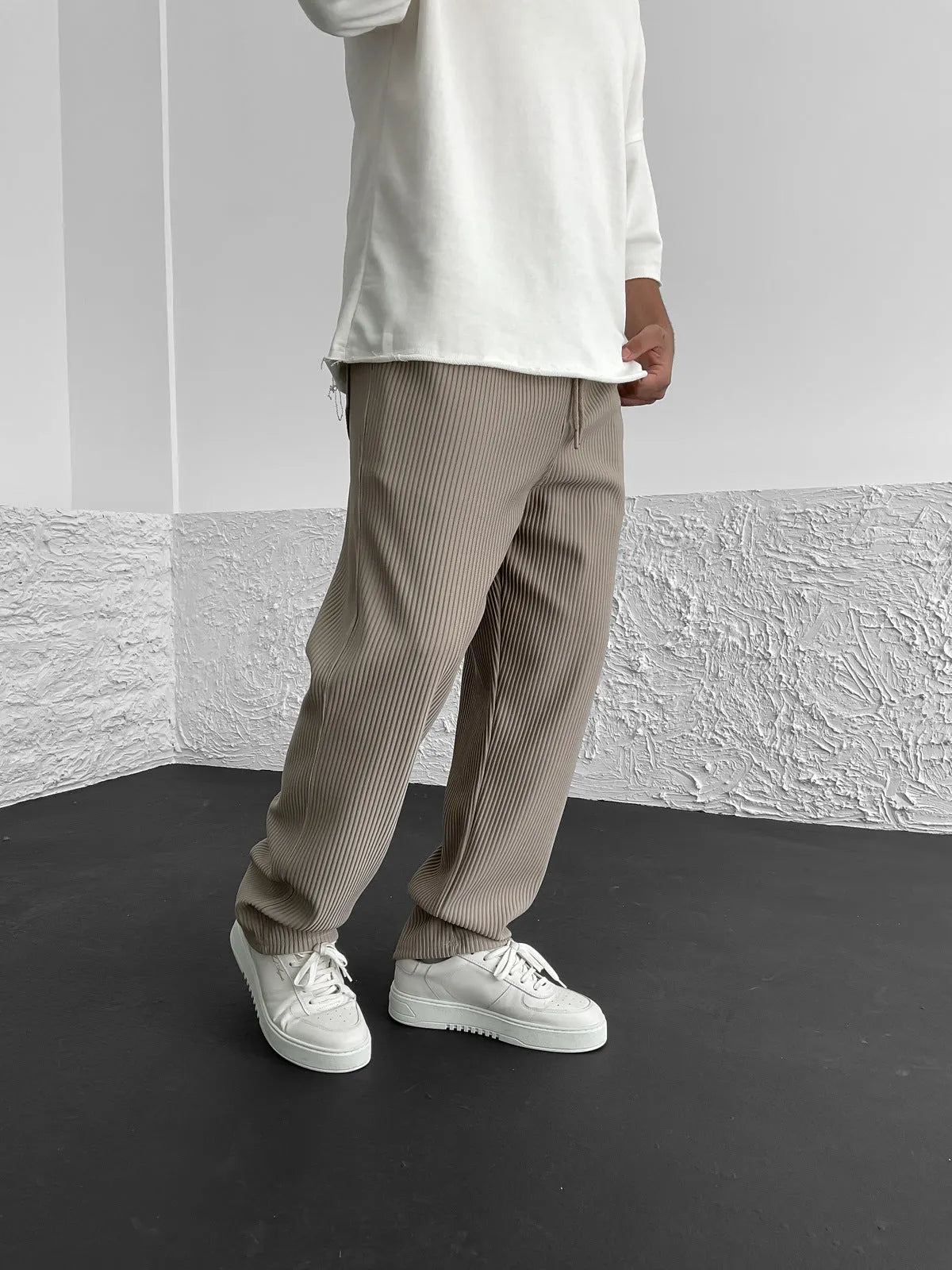 Men's Ribbed Wide-Leg Trousers with Drawstring Waist