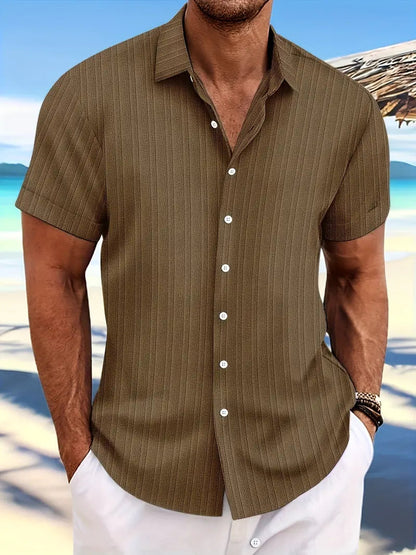 Men's Short Sleeve Button-Down Shirt with Notched Collar and Vertical Texture