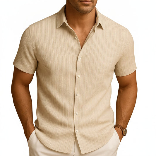 Men's Short Sleeve Button-Up Shirt with Striped Texture and Classic Collar