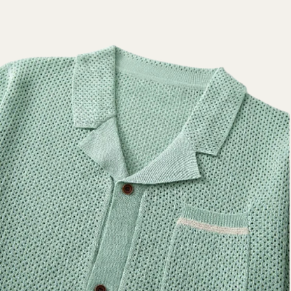 Men's Short Sleeve Shirt with Camp Collar and Button Closure
