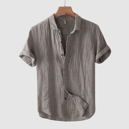 Men's Short Sleeve Shirt with Classic Collar and Button Closure