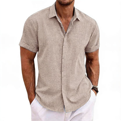 Men's Short Sleeve Shirt with Spread Collar and Button Placket