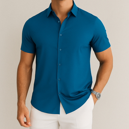 Men's Short Sleeve Shirt with Spread Collar and Slim Fit Button-Up