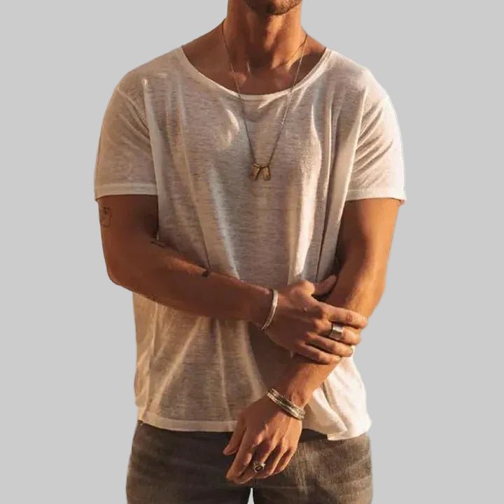 Men's Short Sleeve T-Shirt with Round Neck and Relaxed Fit