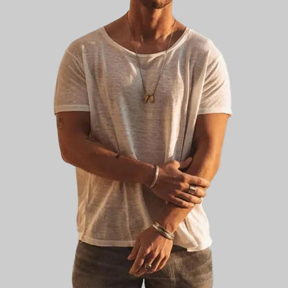 Men's Short Sleeve T-Shirt with Round Neck and Relaxed Fit