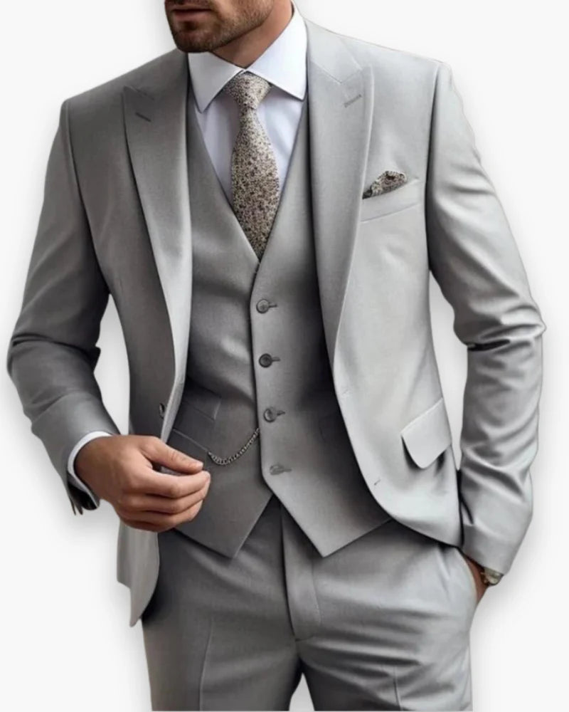 Men's Slim Fit Three-Piece Suit with Waistcoat and Single-Breasted Jacket