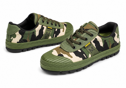 Men's Tactical Sneakers Low-Top with Lace-Up Closure and Camouflage Print