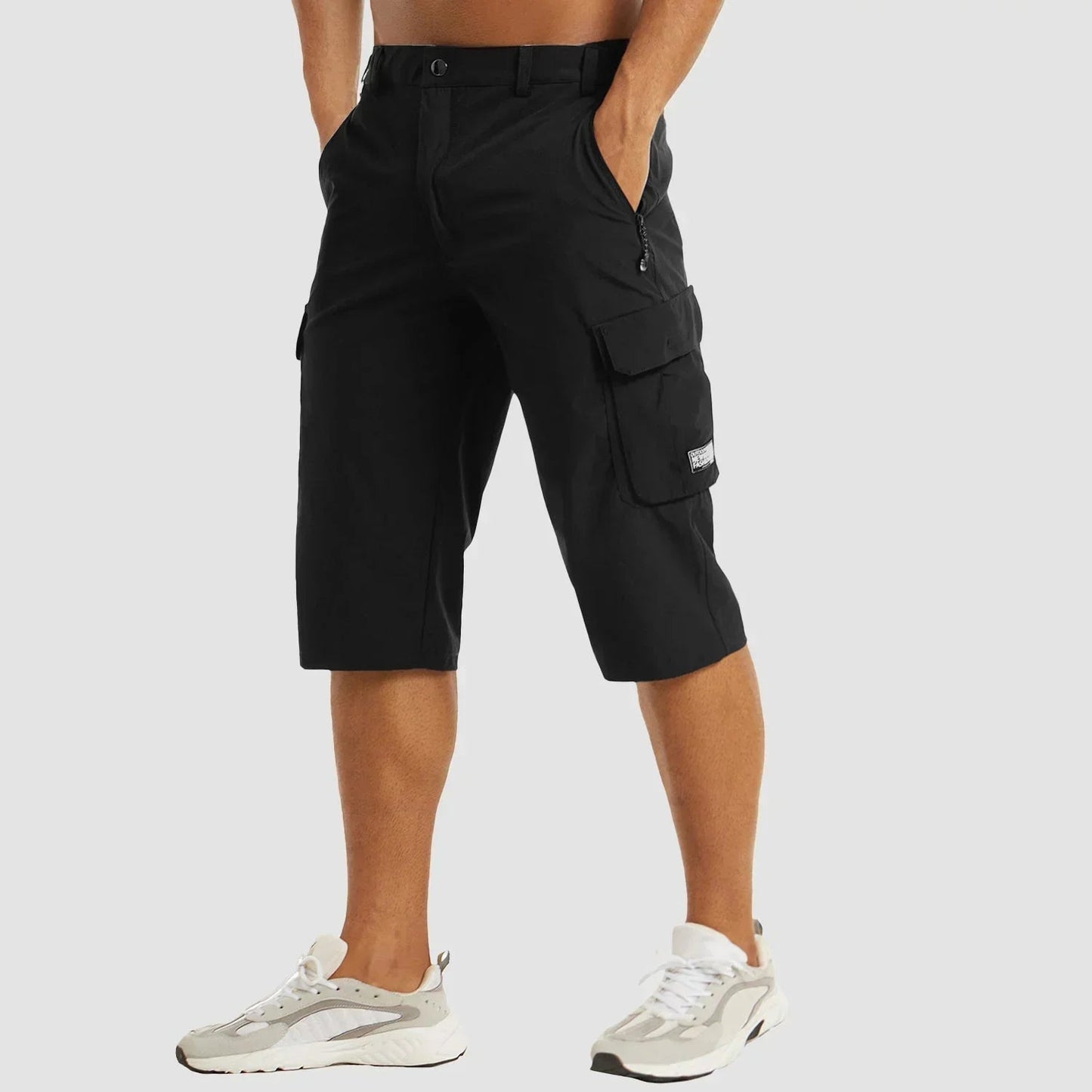 Men's Three-Quarter Cargo Shorts with Multi-Pocket Utility Design