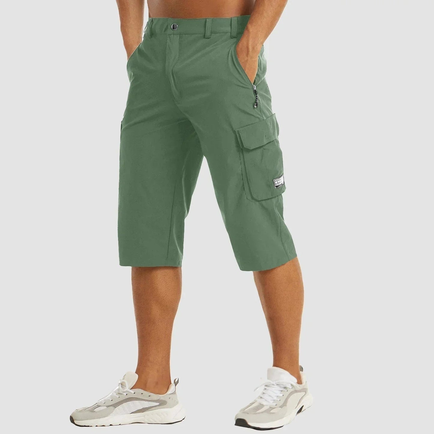 Men's Three-Quarter Cargo Shorts with Multi-Pocket Utility Design
