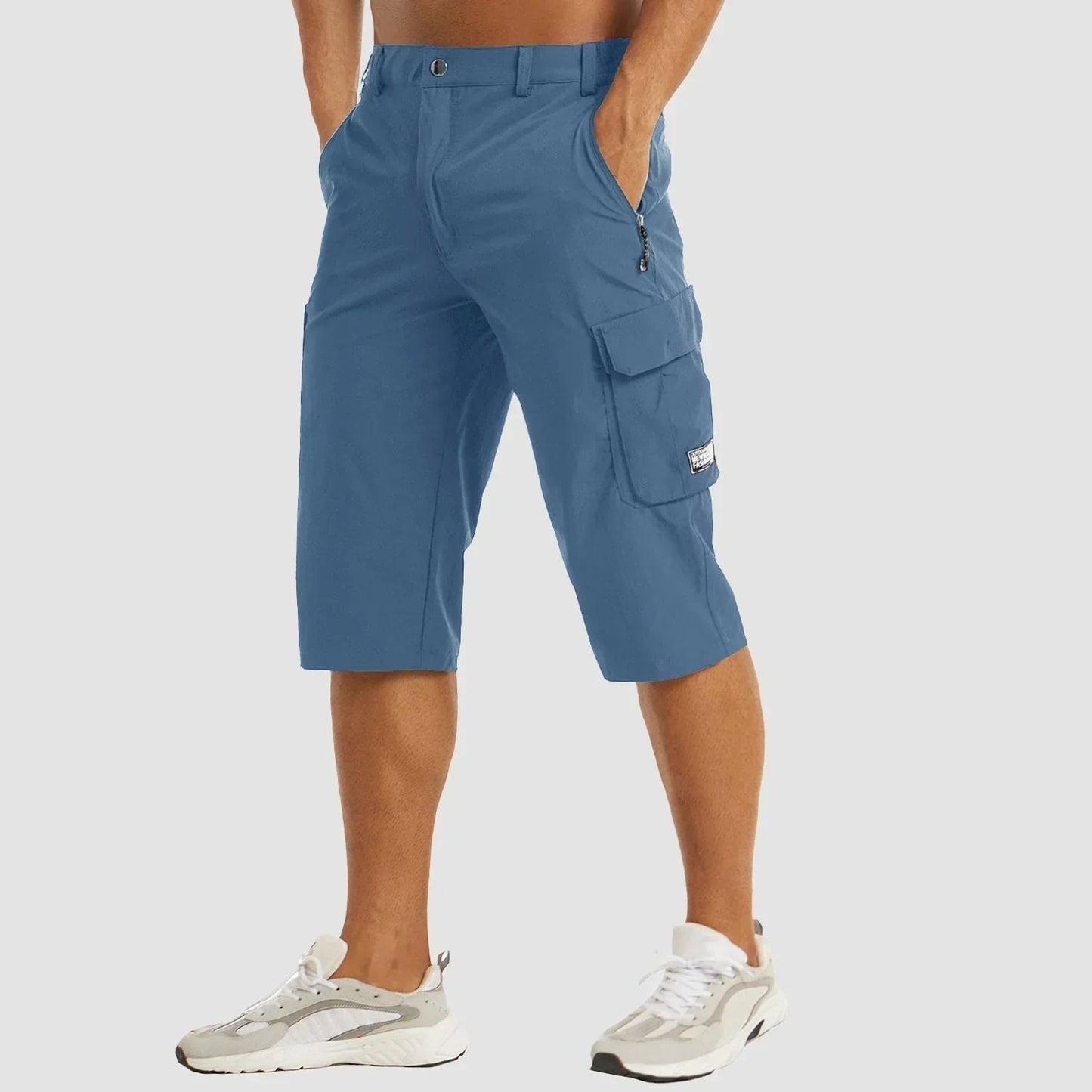 Men's Three-Quarter Cargo Shorts with Multi-Pocket Utility Design