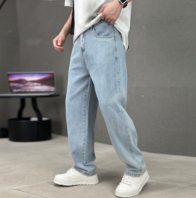 Men's Wide Leg Jeans with Straight Cut and Loose Fit